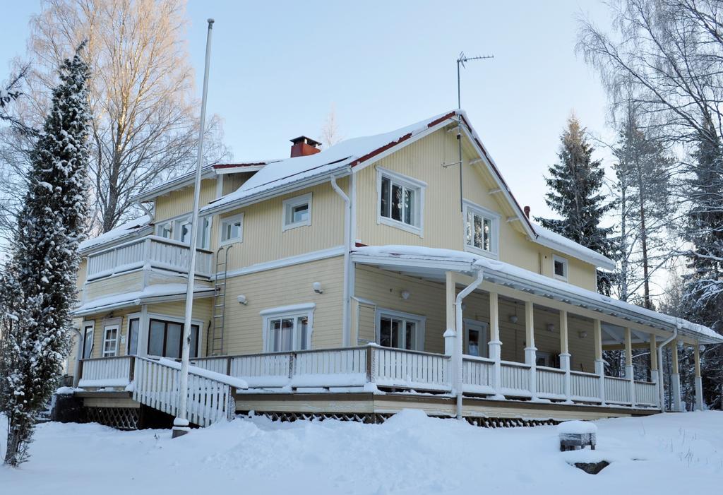 Tuhannen Tarinan Talo Kannuskoski Esterno foto