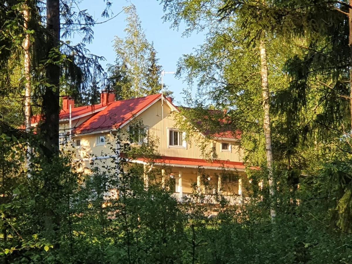 Tuhannen Tarinan Talo Kannuskoski Esterno foto